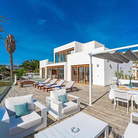 Fabulous Contemporary 5 Bedroom Villa With Private Heated Pool, Sleeps Max 13 Callao Salvaje Dış mekan fotoğraf