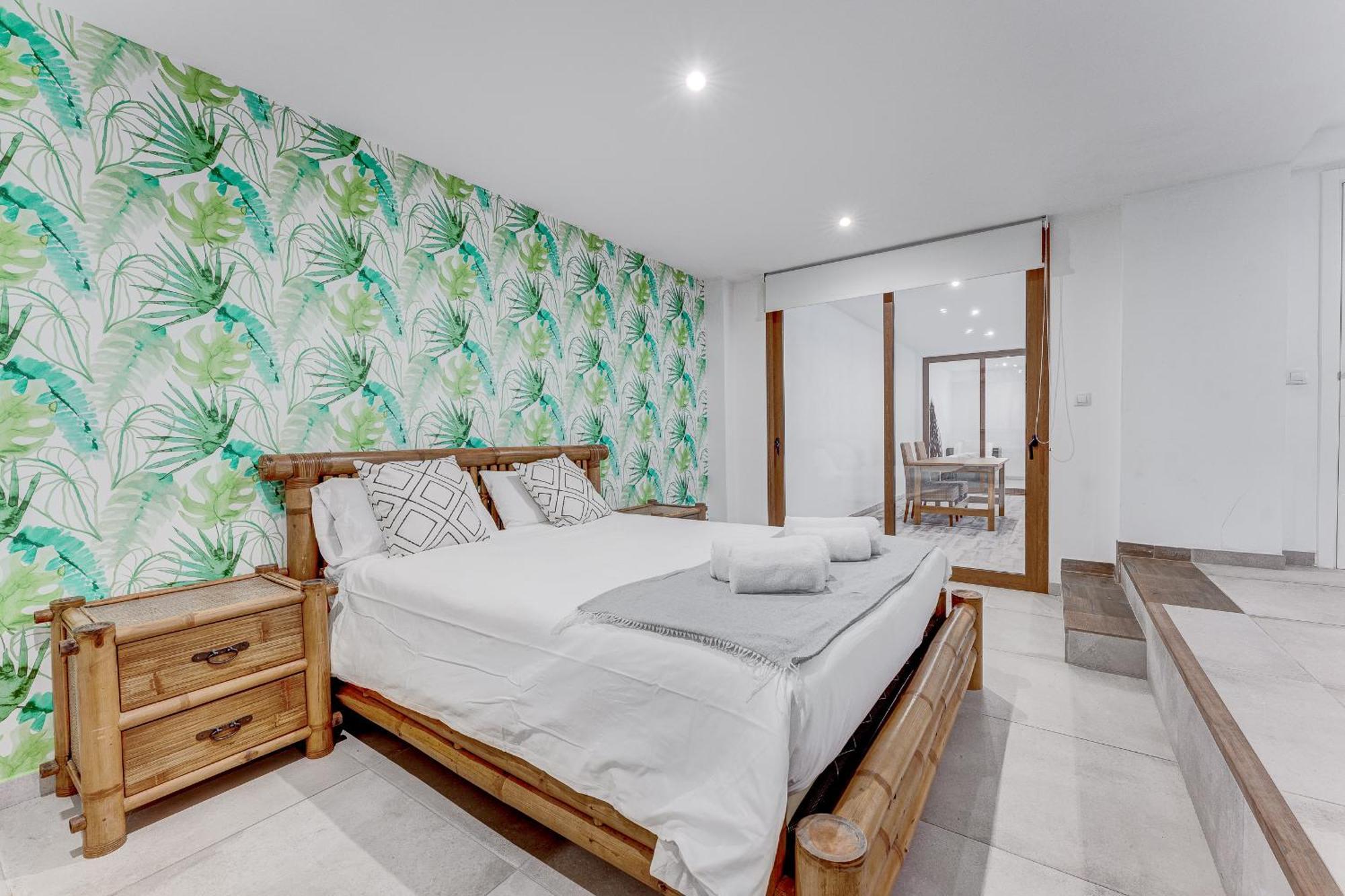 Fabulous Contemporary 5 Bedroom Villa With Private Heated Pool, Sleeps Max 13 Callao Salvaje Dış mekan fotoğraf