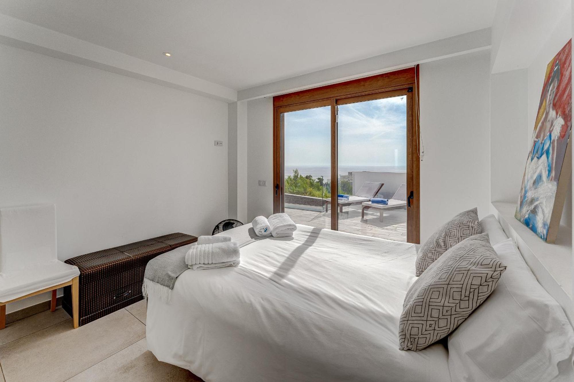 Fabulous Contemporary 5 Bedroom Villa With Private Heated Pool, Sleeps Max 13 Callao Salvaje Dış mekan fotoğraf