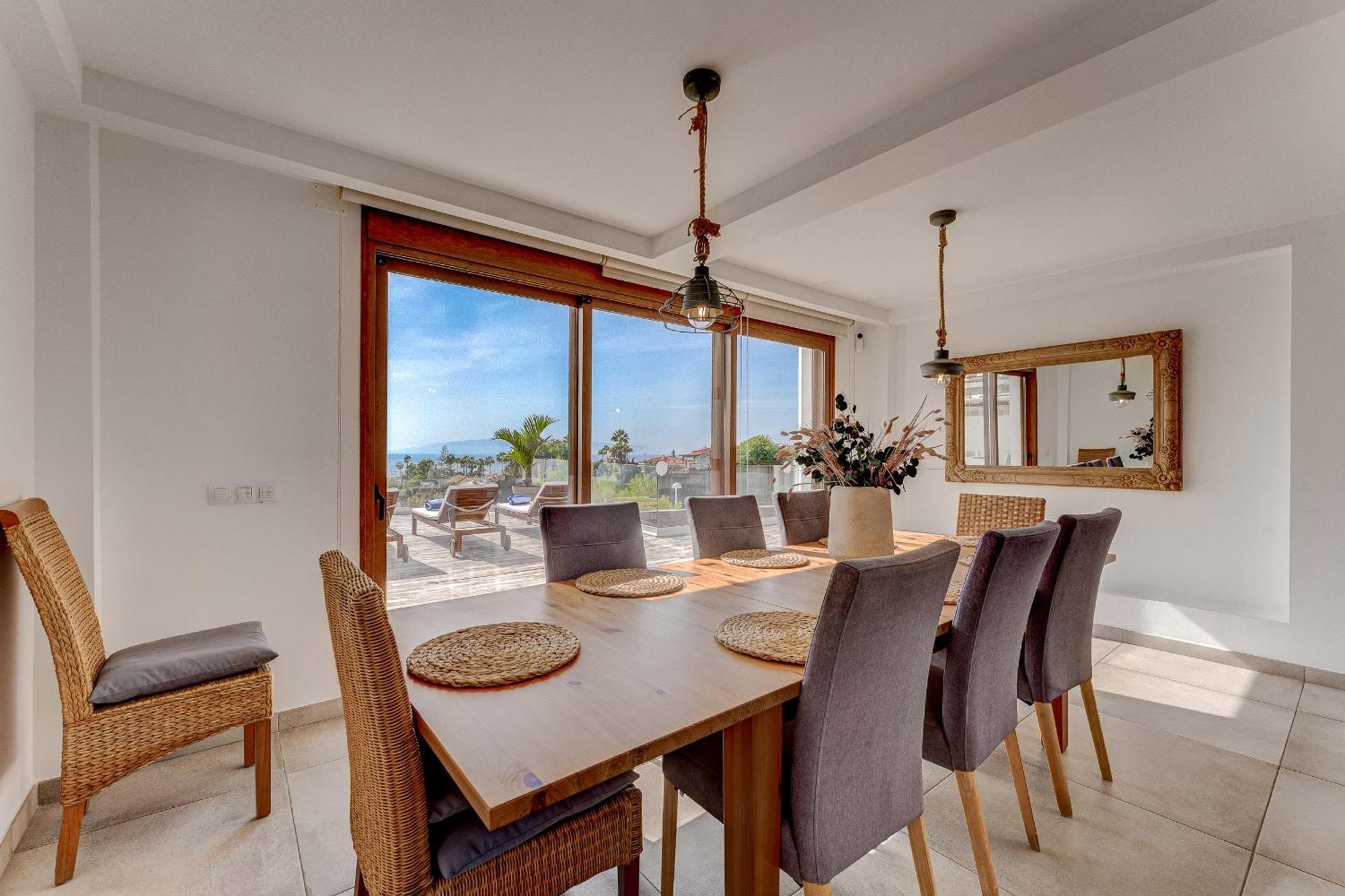 Fabulous Contemporary 5 Bedroom Villa With Private Heated Pool, Sleeps Max 13 Callao Salvaje Dış mekan fotoğraf