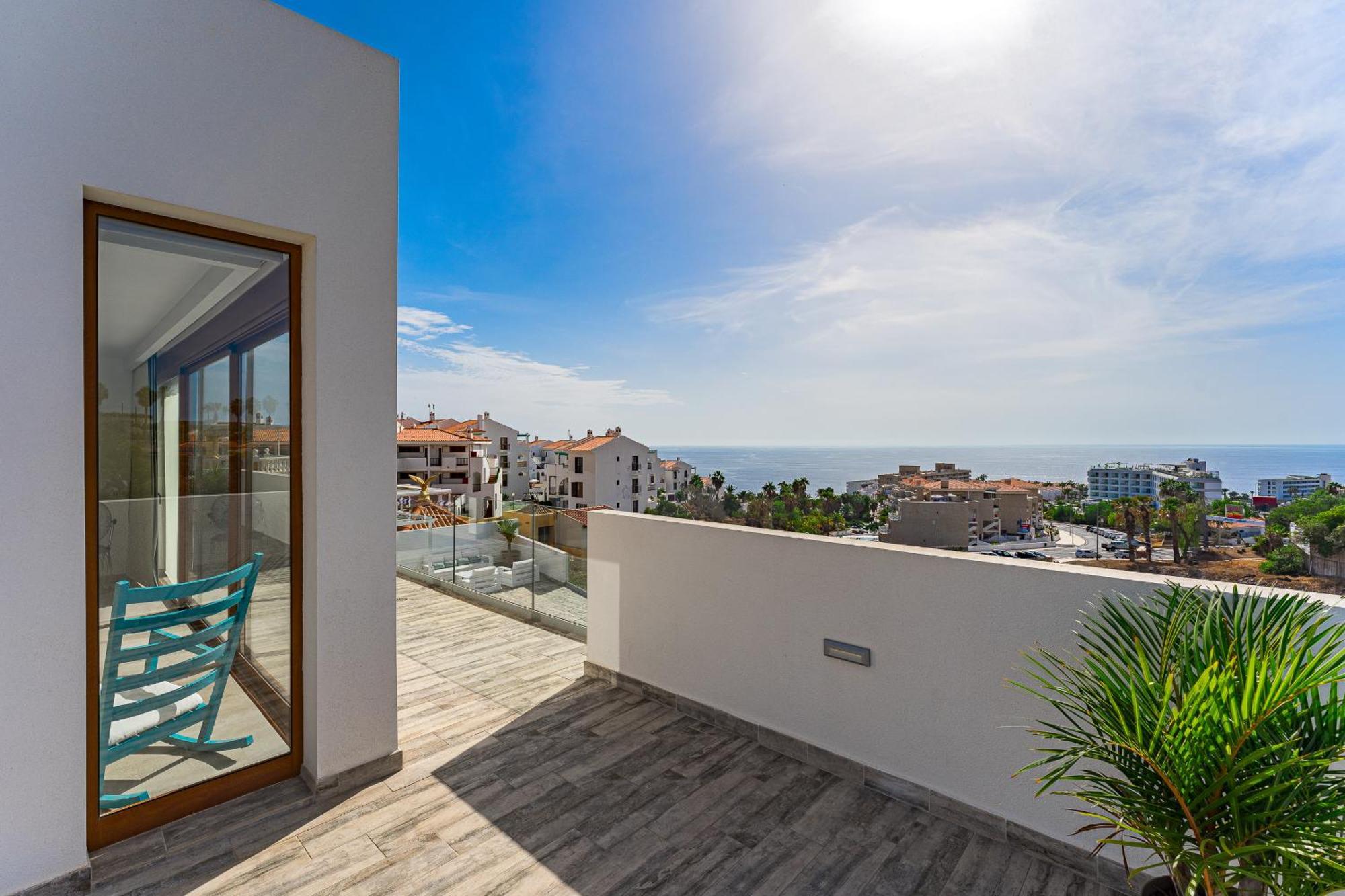 Fabulous Contemporary 5 Bedroom Villa With Private Heated Pool, Sleeps Max 13 Callao Salvaje Dış mekan fotoğraf