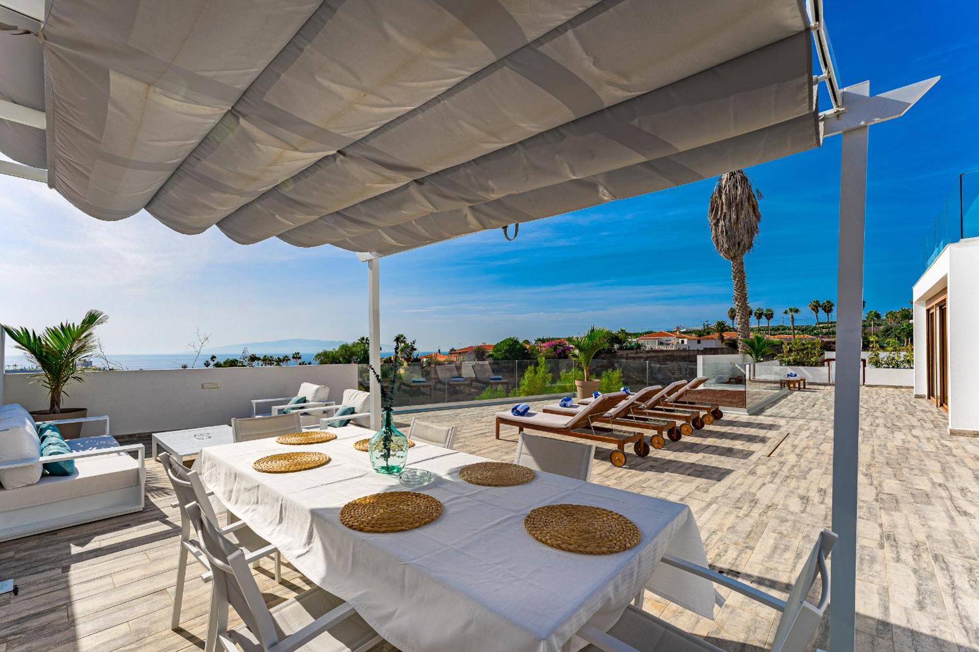 Fabulous Contemporary 5 Bedroom Villa With Private Heated Pool, Sleeps Max 13 Callao Salvaje Dış mekan fotoğraf