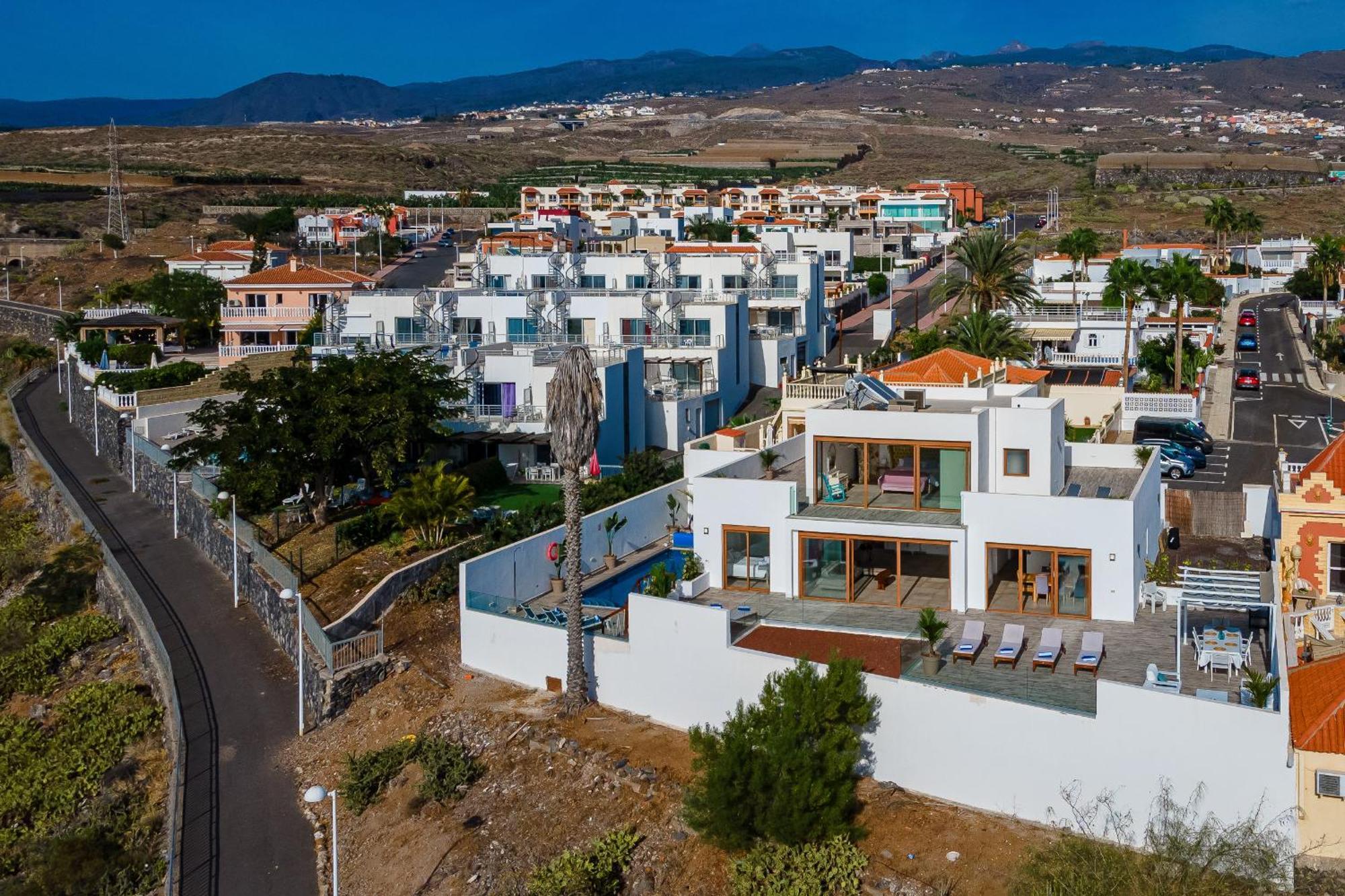 Fabulous Contemporary 5 Bedroom Villa With Private Heated Pool, Sleeps Max 13 Callao Salvaje Dış mekan fotoğraf